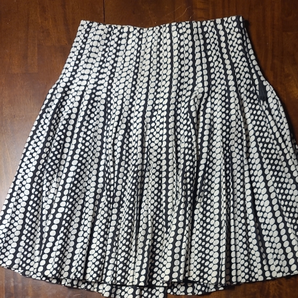 Club Monaco Black and White A-Line Skirt